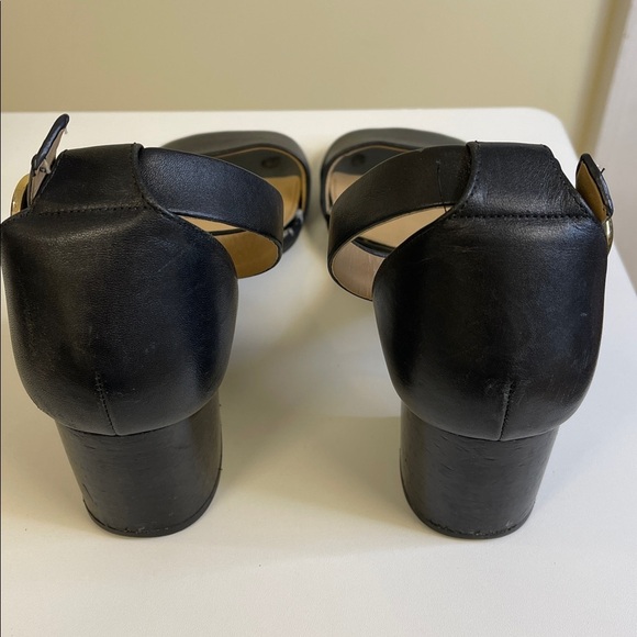 Michael Kors Black Leather Block Heel Sandals 9.5 - Picture 6 of 6